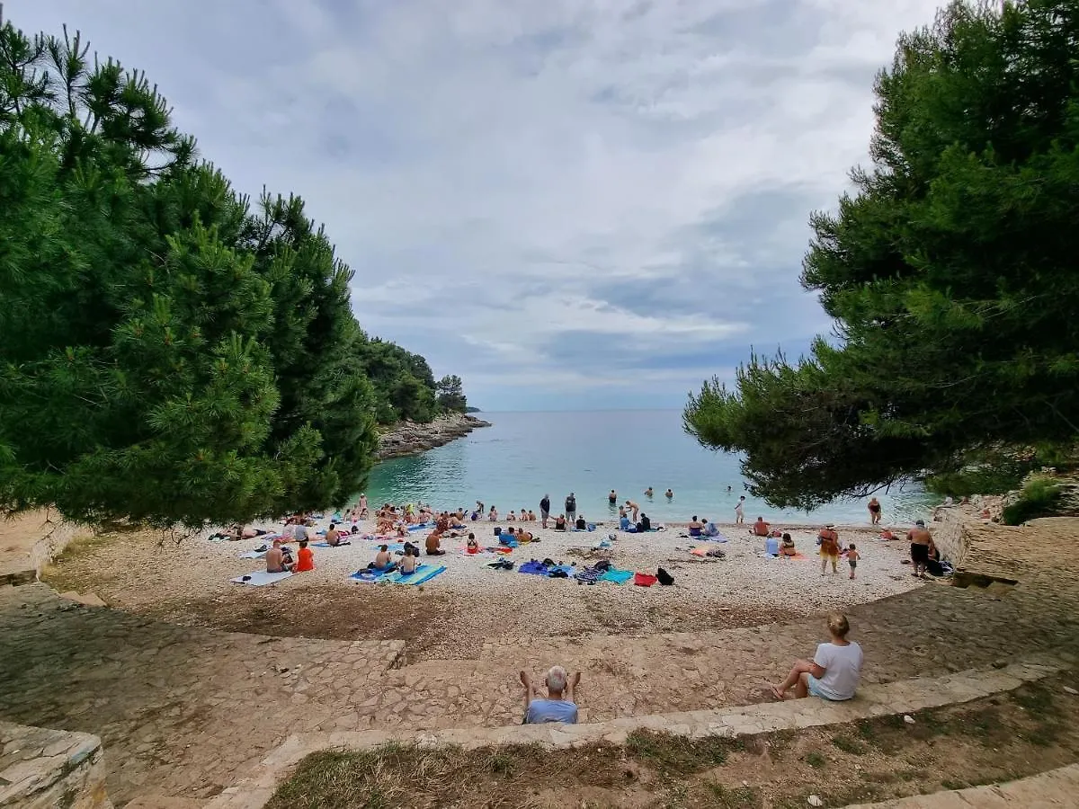 Retreat Apartments With Free Parking Pula